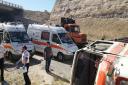 واژگونی مینی‌بوس در بهاباد ۱۵ نفر را روانه بیمارستان کرد