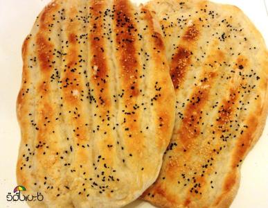 قیمت انواع نان در استان یزد/ افزایش 47 درصدی قیمت آرد و دو برابر شدن نظارت بر نانوایی‌ها/ نانوایان حقوق مصرف کنندگان را رعایت کنند