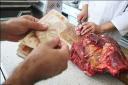 نظارتی برعرضه گوشت قرمز در فروشگاه‌های بزرگ وجود ندارد/آخرین قیمت انواع گوشت قرمز در استان یزد