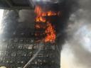 کل ساختمان پلاسکو پس از 4ساعت سوختن فرو ریخت/ گرفتار شدن تعدادی از کسبه و آتش‌نشانان زیر آوار/ احتمال شهادت 30 نفر از آتش‌نشانان + تصاویر