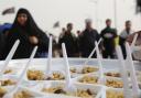 موکب‌های یزدی مستقر در عراق روزانه 40 هزار پرس غذا توزیع می‌کنند