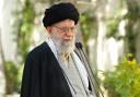 امام خامنه‌ای: مسئولین مسمومیت دانش‌آموزان را با جدیت دنبال کنند