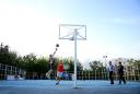 احداث اولین زمین بسکتبال خیابانی در پارک بزرگ شهر