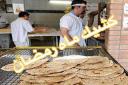 نمازگزاران یزدی از کمبود فروشگاه‌های کشیک در ماه رمضان انتقاد کردند