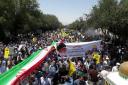 قیام روزه‌داران یزدی برای آزادی قدس/ نمایش موشک‌ «ذوالفقار» در میدان امیرچخماق +تصاویر